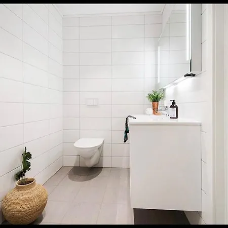 15mins From Oslo Airport With Free Parking *